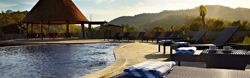 Luwansa Beach Hotel Labuan Bajo Exterior foto