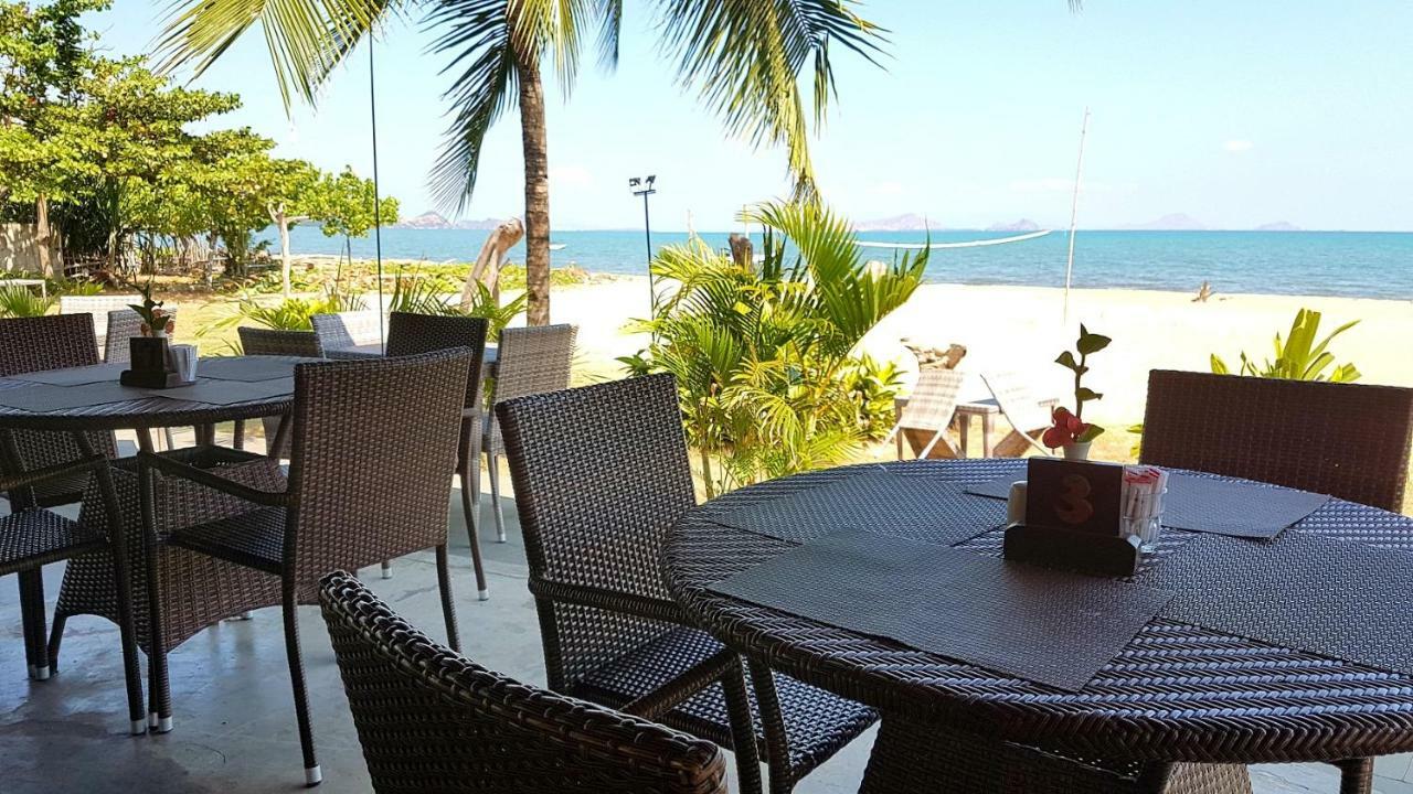 Luwansa Beach Hotel Labuan Bajo Exterior foto